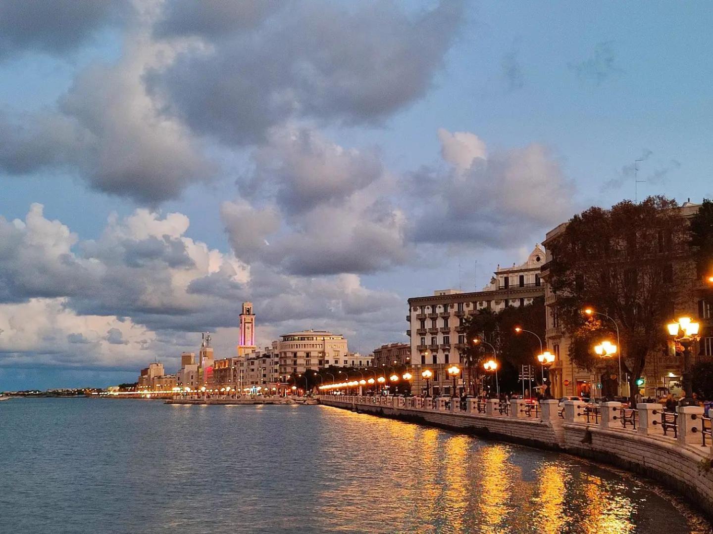 Liberty House Apartment Bari Luaran gambar