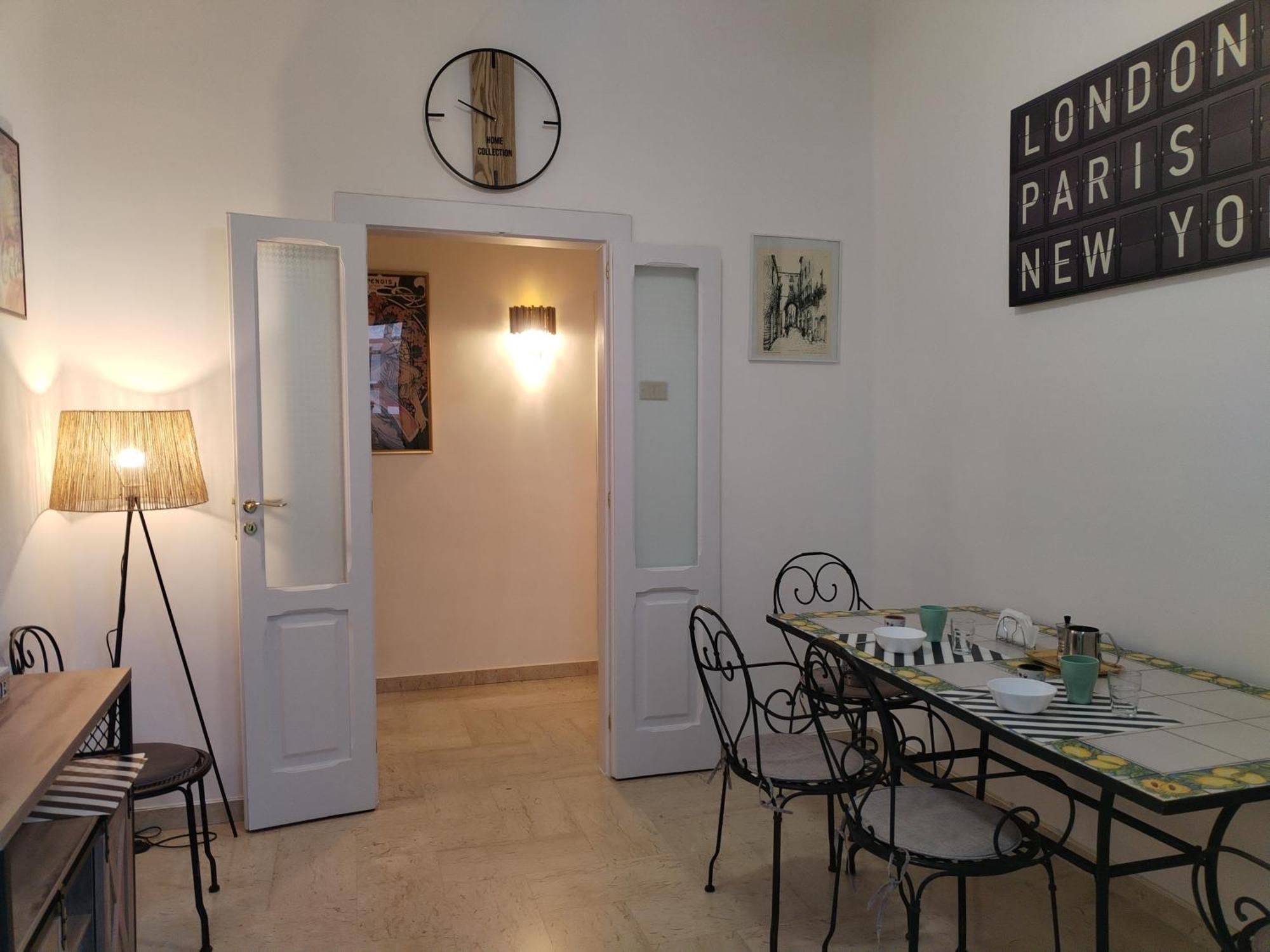 Liberty House Apartment Bari Luaran gambar